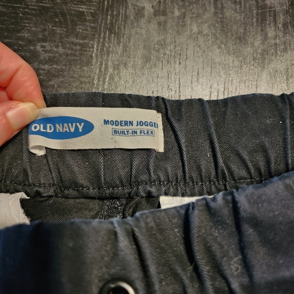 Old Navy Modern Jogger - Picture 5 of 7